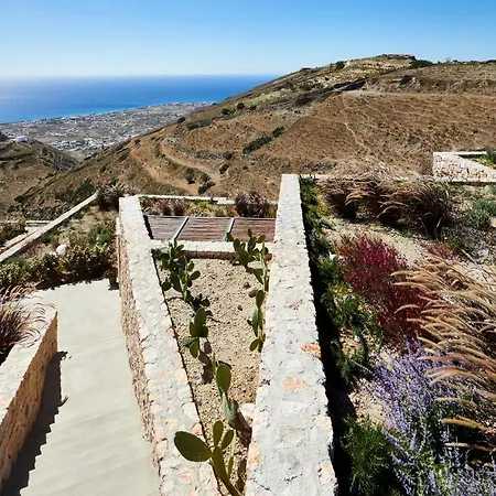 Santorini Sky, The Retreat * Πύργος